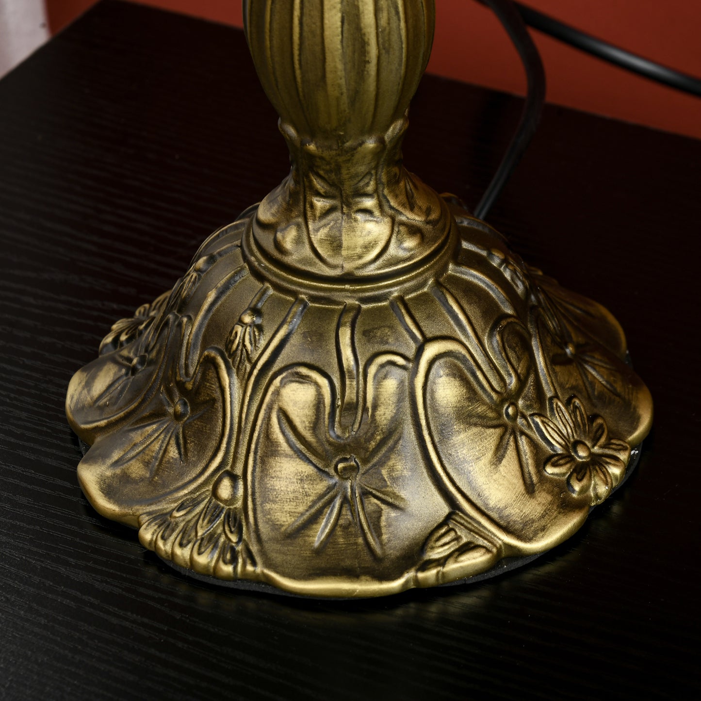 LightGlow Tiffany Table Lamp - Multi-Coloured