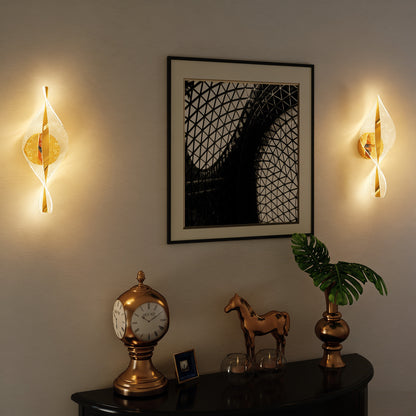LightGlow Spiral Wall Lamp - Gold