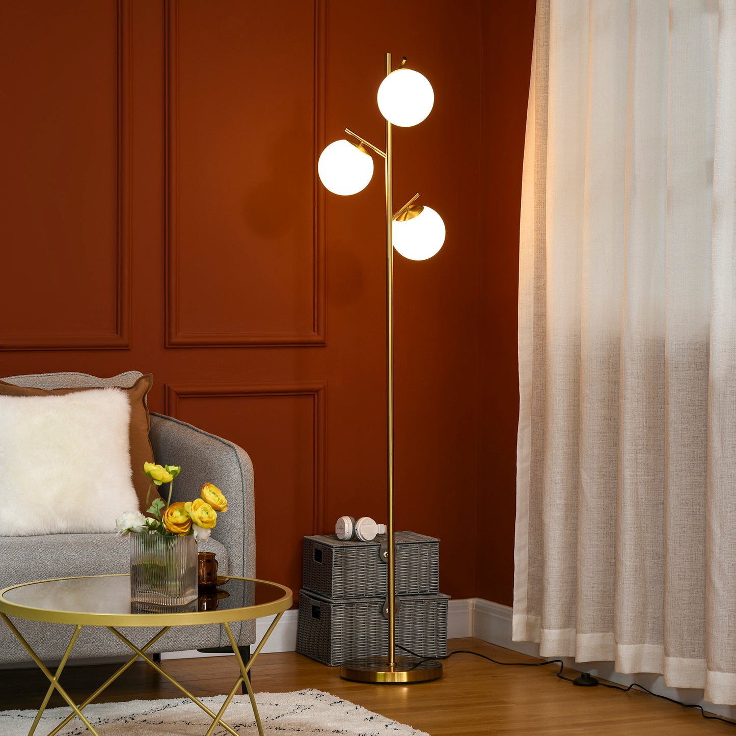 LightGlow Tree Floor Lamp - Gold