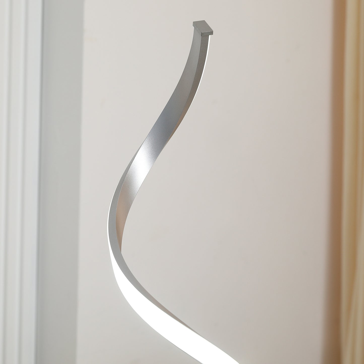LightGlow Spiral Floor Lamp - Silver